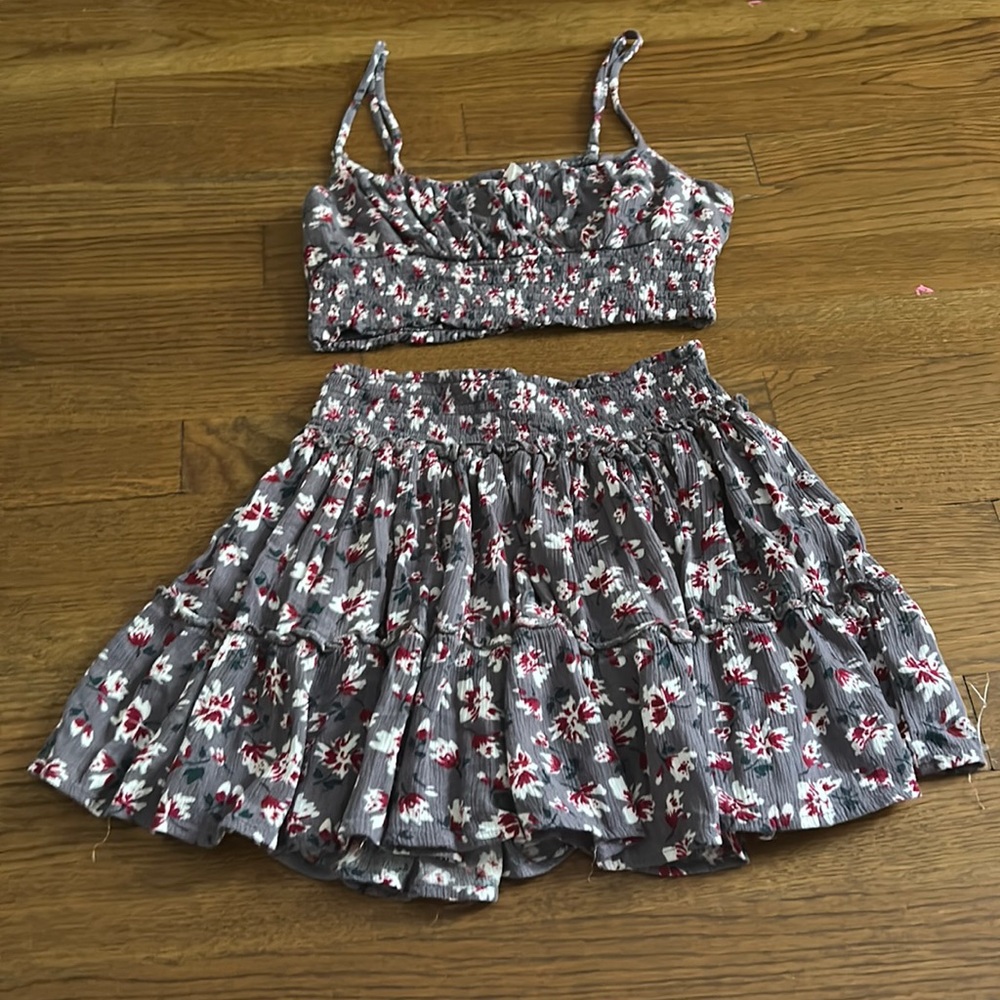 Skirt and top set